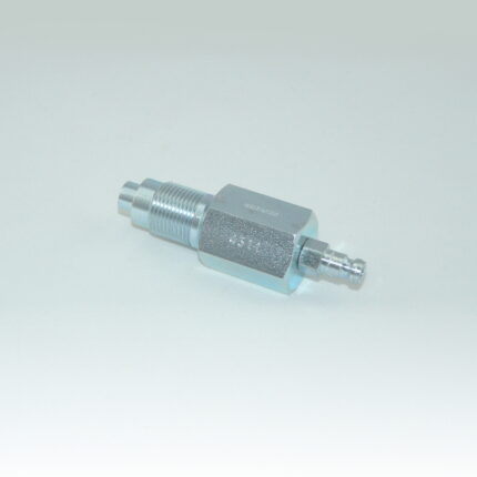 Adapter for injector (nozzle holder)